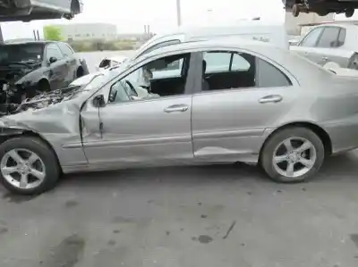 Здавання транспортного засобу mercedes-benz clase c (w203) berlina 200 compressor (203.045) року 2005 потужний 271940