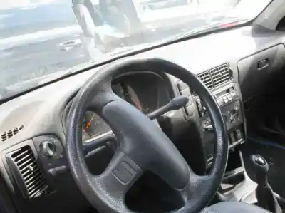 Véhicule à la ferraille seat cordoba berlina (6k2) clx de l'année 1994 alimenté abd