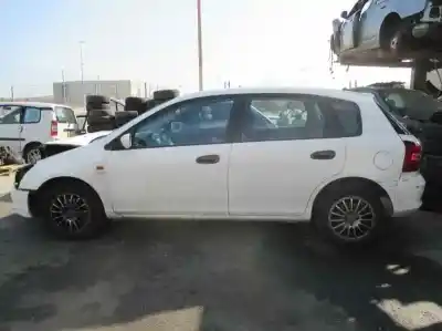 Veicolo di demolizione HONDA CIVIC BERLINA 5 (EU7/8) 1.6 VTEC CAT (D 16 V 1) dell'anno 2002 alimentato D16V1