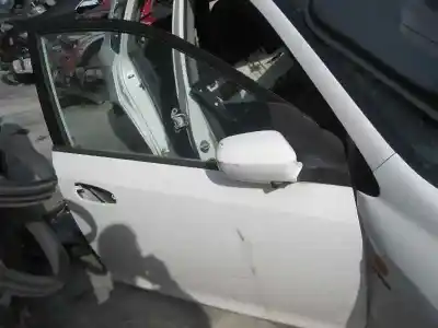 Veicolo di demolizione honda civic berlina 5 (eu7/8) 1.6 vtec cat (d 16 v 1) dell'anno 2002 alimentato d16v1
