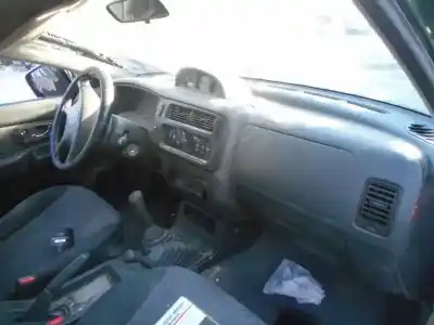 Véhicule à la ferraille mitsubishi l 200 (k6/7) 2.5 td cat de l'année 2005 alimenté 4d56