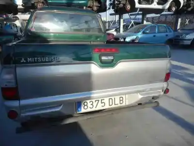 Véhicule à la ferraille mitsubishi l 200 (k6/7) 2.5 td cat de l'année 2005 alimenté 4d56