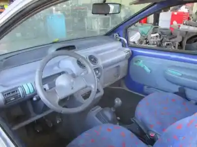 Veicolo di demolizione renault twingo (co6) 1.3 (c063/64) dell'anno 1994 alimentato c3g