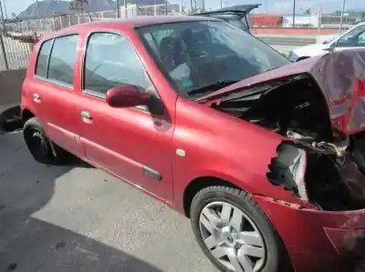 Véhicule à la ferraille renault clio ii fase ii (b/cb0) authentique de l'année 2006 alimenté k9k v7