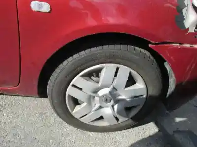 Véhicule à la ferraille renault clio ii fase ii (b/cb0) authentique de l'année 2006 alimenté k9k v7