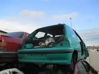 Véhicule à la ferraille peugeot 106 (s2) kid de l'année 1999 alimenté hdz