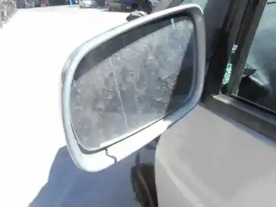 Sloopvoertuig seat alhambra (7v8) gran via van het jaar 2000 aangedreven avg