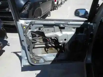 Sloopvoertuig seat alhambra (7v8) gran via van het jaar 2000 aangedreven avg