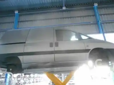 Здавання транспортного засобу peugeot expert kasten standard furgón 220c року 2004 потужний rhx