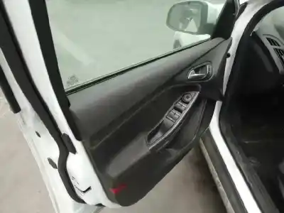 Здавання транспортного засобу ford focus lim. 1.0 ecoboost cat року 2014 потужний m1da