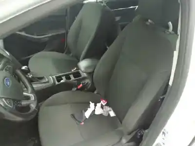 Здавання транспортного засобу ford focus lim. 1.0 ecoboost cat року 2014 потужний m1da