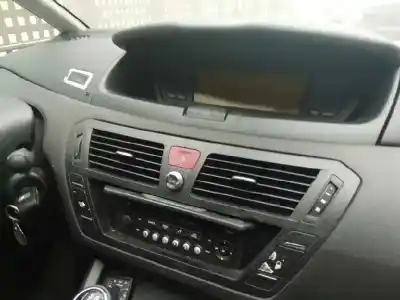 Veículo de Sucata citroen c4 grand picasso sx do ano 2006 alimentado 9hz