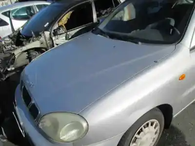 Véhicule à la ferraille daewoo lanos cool de l'année 1998 alimenté a15sms
