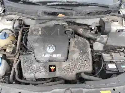 Здавання транспортного засобу volkswagen bora berlina (1j2) conceptline року 2000 потужний akl