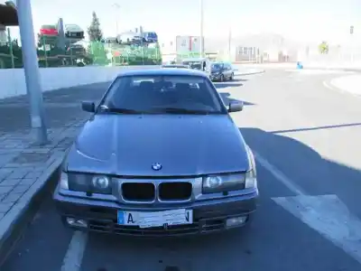 Véhicule à la ferraille bmw serie 3 berlina (e36) 325tds de l'année 1994 alimenté d25 6t 1