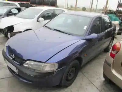 Vehículo de desguace opel                                               vectra b berlina                                                                                                                                                                                                                                           básico (1999->)                                                                                                                                                                                                                                            del año 1996 con motor x18xe*