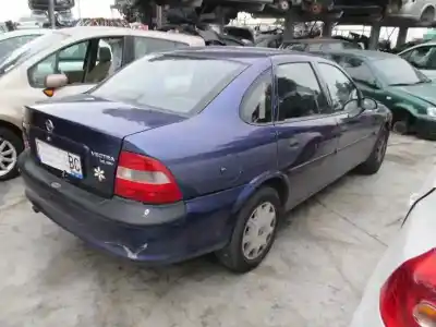 Vehículo de desguace opel                                               vectra b berlina                                                                                                                                                                                                                                           básico (1999->)                                                                                                                                                                                                                                            del año 1996 con motor x18xe*