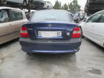 Vehículo de desguace opel                                               vectra b berlina                                                                                                                                                                                                                                           básico (1999->)                                                                                                                                                                                                                                            del año 1996 con motor x18xe*