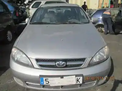 Veicolo di demolizione daewoo lacetti cdx dell'anno 2004 alimentato f16d3