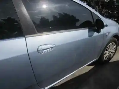 Véhicule à la ferraille fiat grande punto (199_) 1.3 d multijet (199.axd11, 199.axd1a, 199.axd1b,... de l'année 2008 alimenté 199a3000