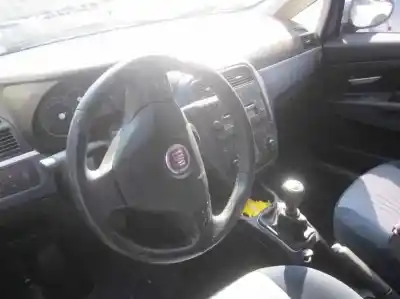 Véhicule à la ferraille fiat grande punto (199_) 1.3 d multijet (199.axd11, 199.axd1a, 199.axd1b,... de l'année 2008 alimenté 199a3000