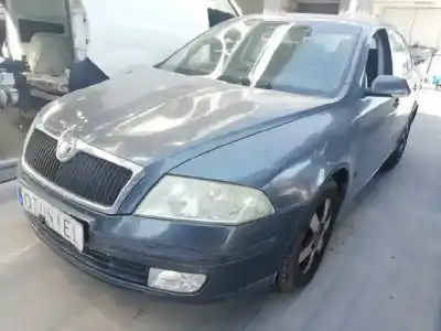 Véhicule à la ferraille SKODA OCTAVIA BERLINA (1Z3) Edition 100 de l'année 2005 alimenté BKD