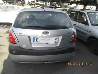 Véhicule à la ferraille kia rio 1.5 crdi ex2 de l'année 2006 alimenté d4fa