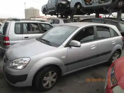 Véhicule à la ferraille kia rio 1.5 crdi ex2 de l'année 2006 alimenté d4fa