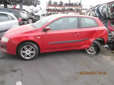 Scrapping Vehicle fiat stilo (192_) 1.6 16v (192_xb1a) of the year 2004 powered 182b6.000