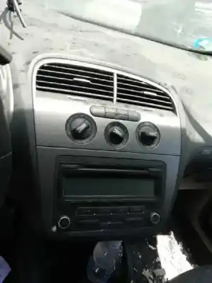 Scrapping Vehicle seat altea xl (5p5) reference of the year 2015 powered chg