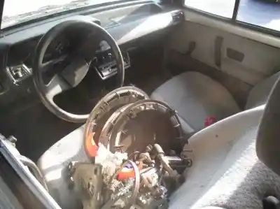 Veículo de Sucata volkswagen polo (867/871/873) 1.3 do ano 1988 alimentado g mh