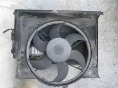 Veicolo di demolizione bmw serie 3 berlina (e46) 320d dell'anno 2003 alimentato 204d4d
