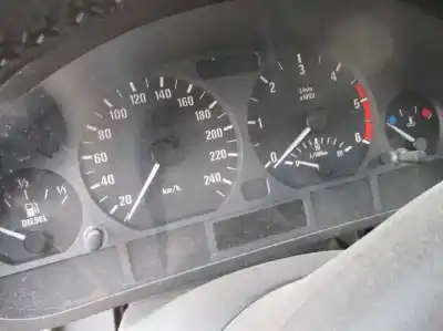 Veicolo di demolizione bmw serie 3 berlina (e46) 320d dell'anno 2003 alimentato 204d4d