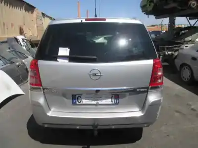 Verschrottungsfahrzeug OPEL ZAFIRA / ZAFIRA FAMILY B (A05) 1.7 CDTI (M75) des Jahres 2009 angetrieben A17DTR