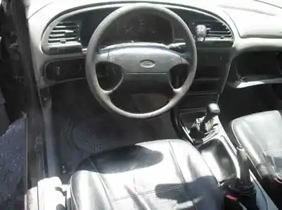 Здавання транспортного засобу ford mondeo berlina/familiar (fd) clx berlina року 1996 потужний rka