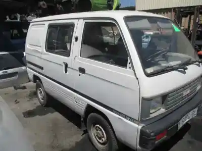 Véhicule à la ferraille suzuki super carry gme rascal de l'année 1989 alimenté f10a