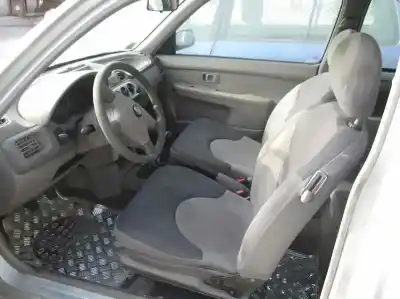 Здавання транспортного засобу nissan micra (k11) comfort року 2001 потужний cg10