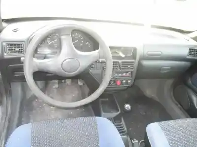 Véhicule à la ferraille peugeot 106 (s2) long beach de l'année 1998 alimenté kfx(tu3jp)
