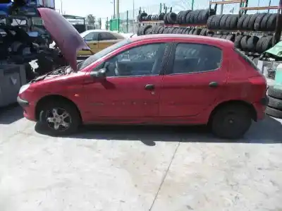 Veicolo di demolizione peugeot 206 berlina 1.1 dell'anno 1999 alimentato hfz