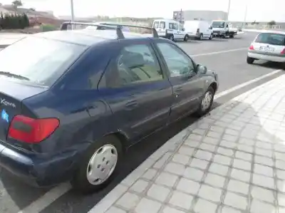 Veículo de Sucata citroen xsara berlina 1.6 lx do ano 2000 alimentado nfz(tu5jp)
