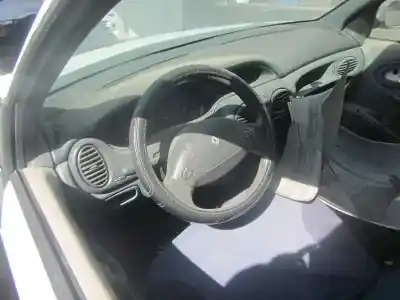 Veículo de Sucata RENAULT MEGANE I BERLINA HATCHBACK (BA0) 1.9 dT RN 95 CV / 70 KW do ano 1996 alimentado F8Q