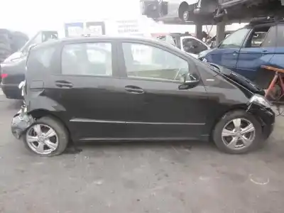 Véhicule à la ferraille mercedes-benz clase a (w169) a 180 cdi a-edition de l'année 2011 alimenté 640.940 euro 5