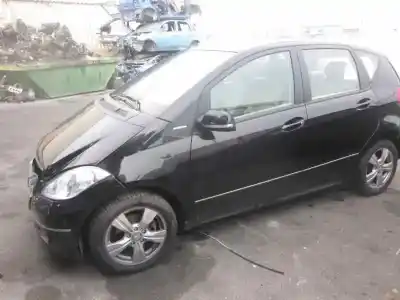Véhicule à la ferraille mercedes-benz clase a (w169) a 180 cdi a-edition de l'année 2011 alimenté 640.940 euro 5