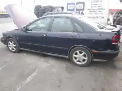 Véhicule à la ferraille volvo s40 berlina t4 de l'année 1998 alimenté b4194t4