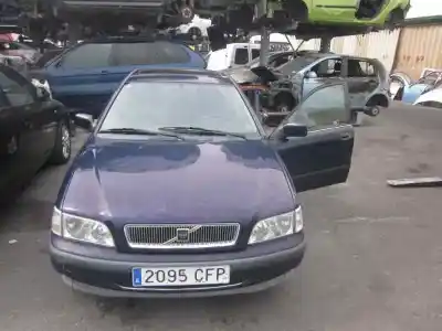 Véhicule à la ferraille volvo s40 berlina t4 de l'année 1998 alimenté b4194t4