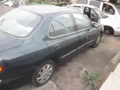 Veículo de Sucata hyundai lantra berlina (rd) 1.6 gls do ano 1999 alimentado g 4 gr