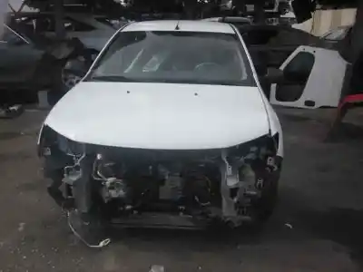 Véhicule à la ferraille dacia sandero ambiance de l'année 2013 alimenté k9k c6 (612)