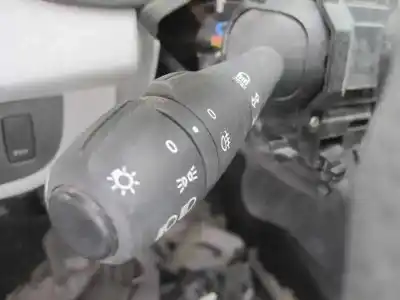 Véhicule à la ferraille dacia sandero ambiance de l'année 2013 alimenté k9k c6 (612)