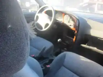 Здавання транспортного засобу kia sephia ll básico року 2004 потужний s60