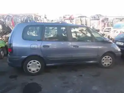 Véhicule à la ferraille renault espace /grand espace (je0) 2.2 dt rt espace de l'année 1999 alimenté 